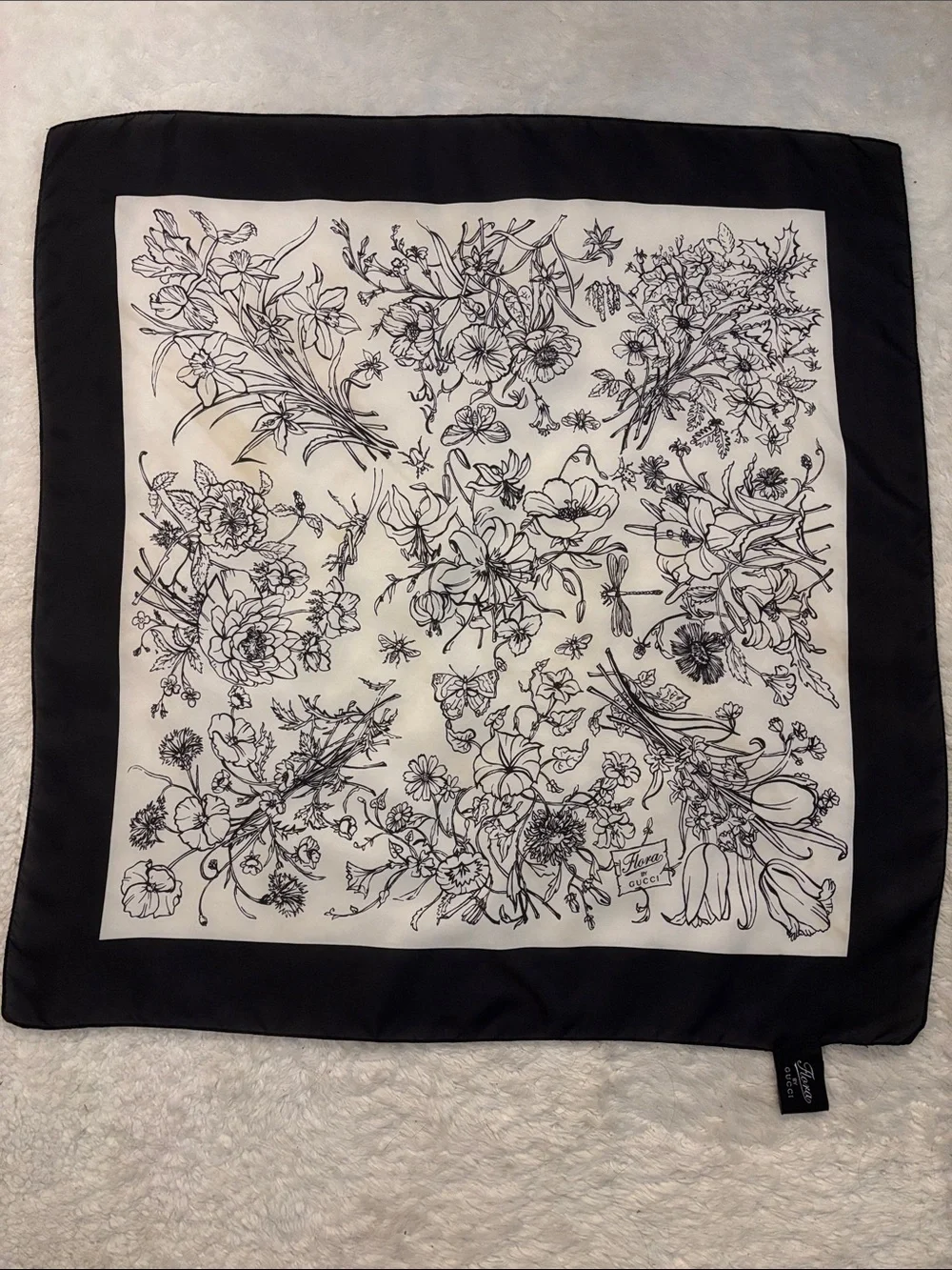 Gucci Flora Silk Scarf - Picture 1 of 6